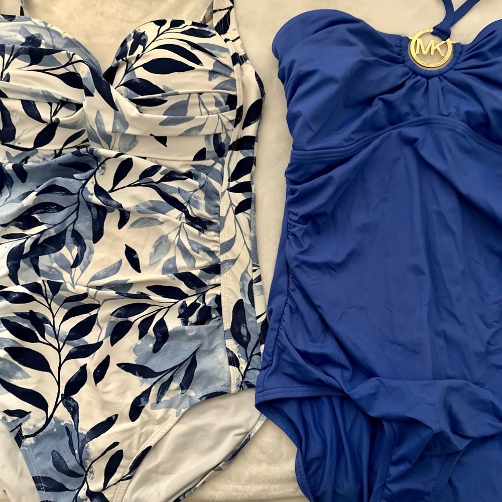 Women’s One piece swimsuit set